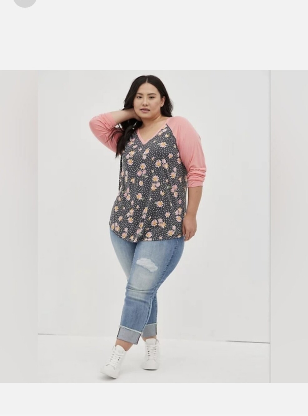 Torrid Pink Polka Dot Floral Plus Size Pink Raglan Sleeve Floral V-Neck Top
